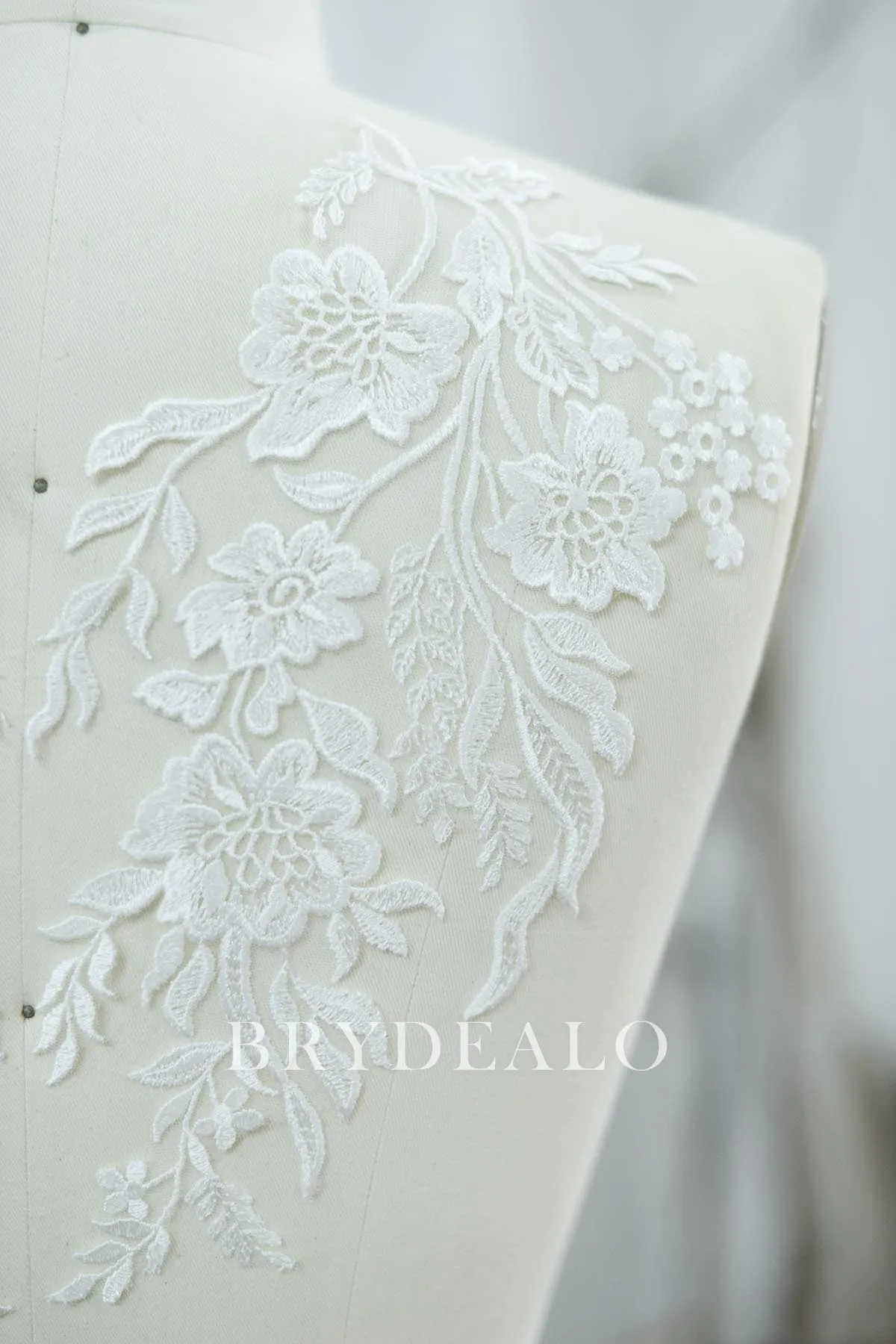 Beautiful Flower Bridal Embroidery Lace Appliques