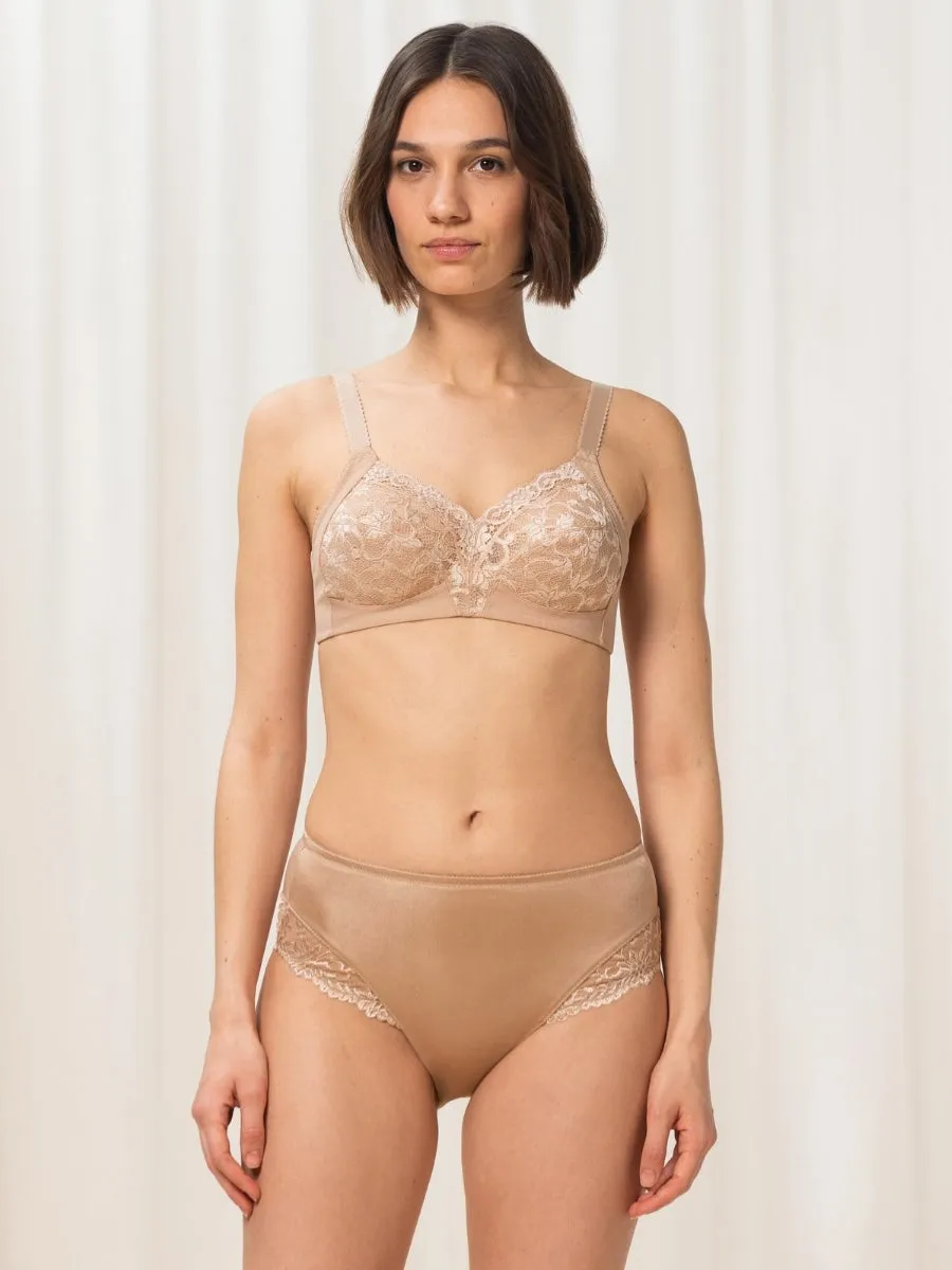 Delicate Doreen N Full Cup Bra - Smooth Skin