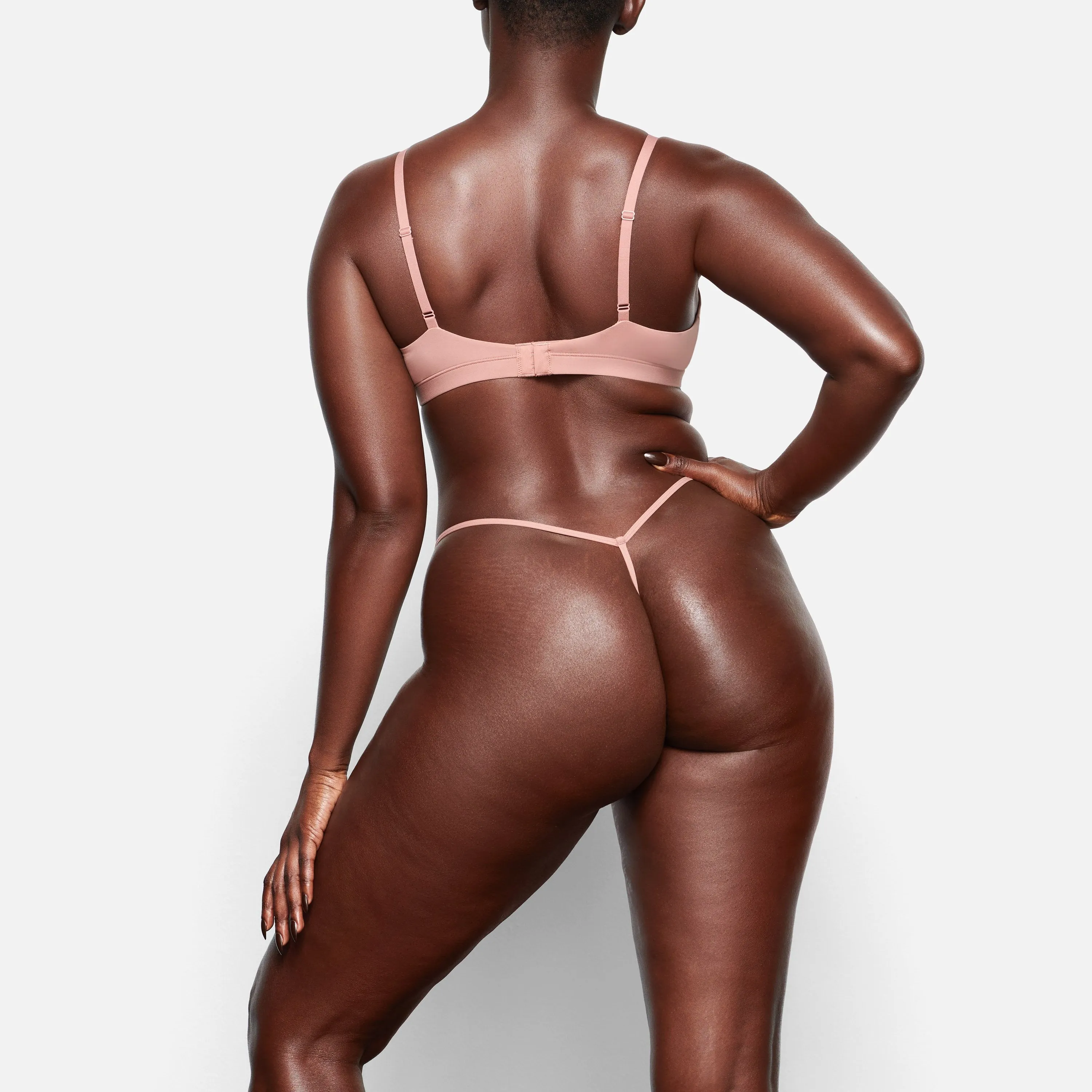 FITS EVERYBODY T STRING THONG | ROSE CLAY