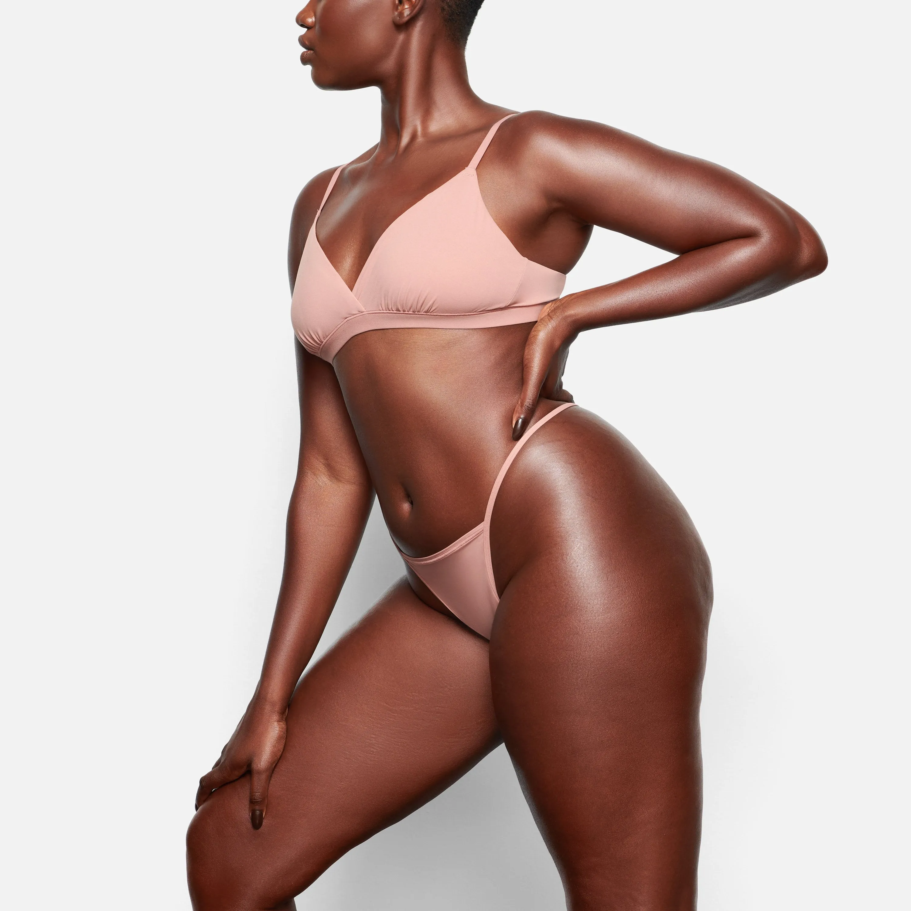 FITS EVERYBODY T STRING THONG | ROSE CLAY