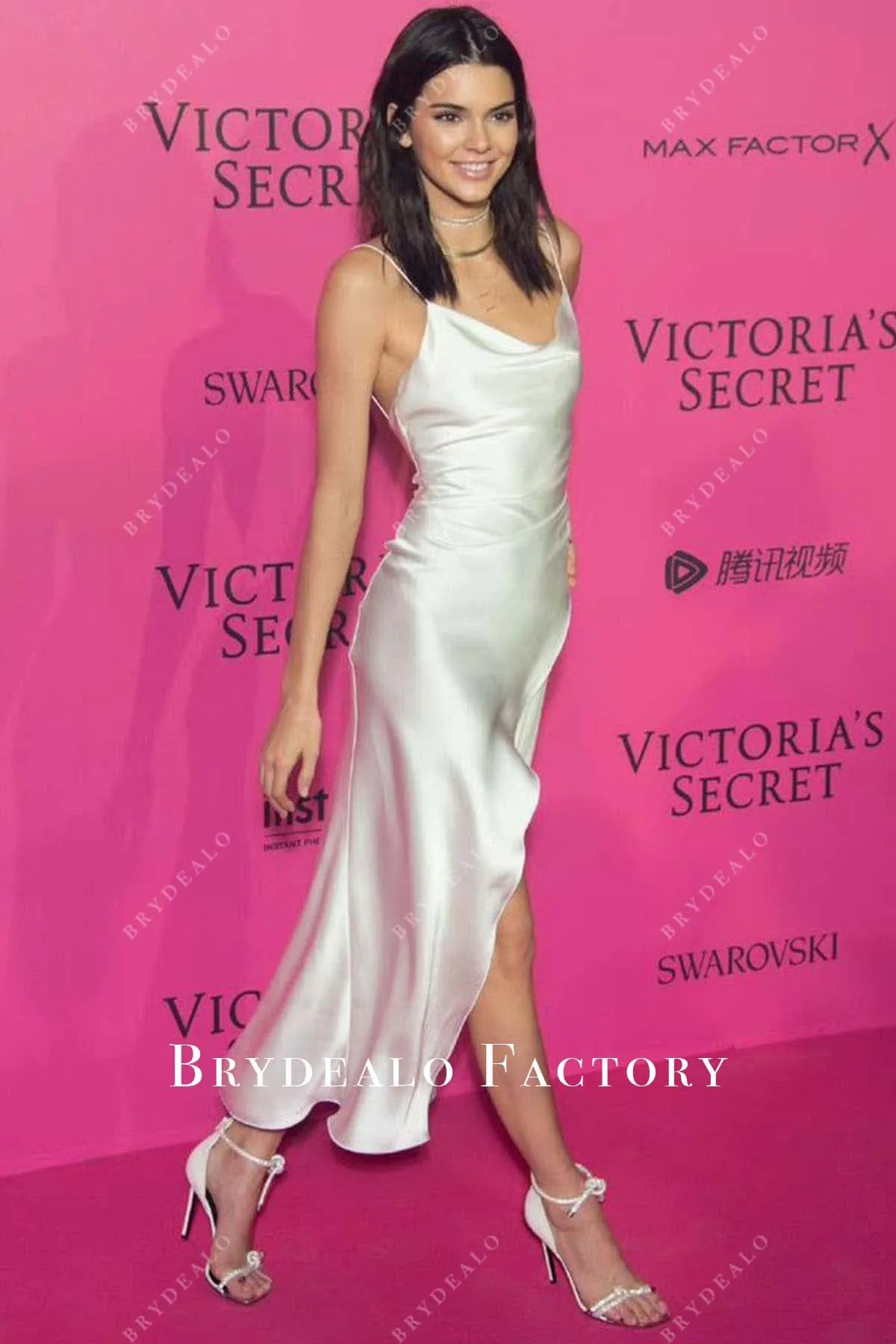 Kendall Jenner White 2016 Victoria's Secret Fashion Show Dress