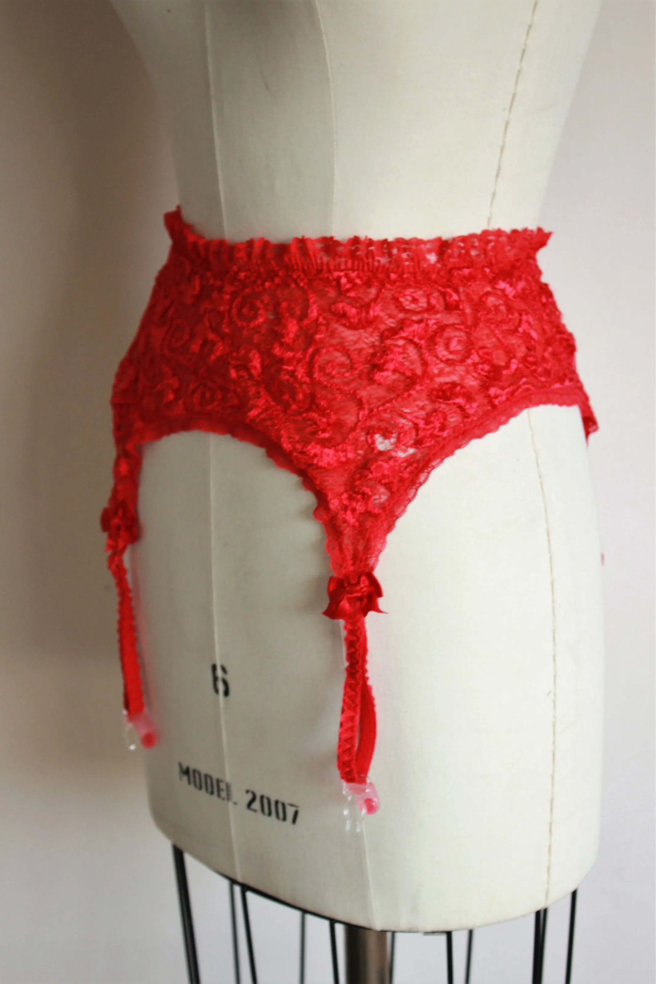 Vintage 1990s Red Lace Garter Belt